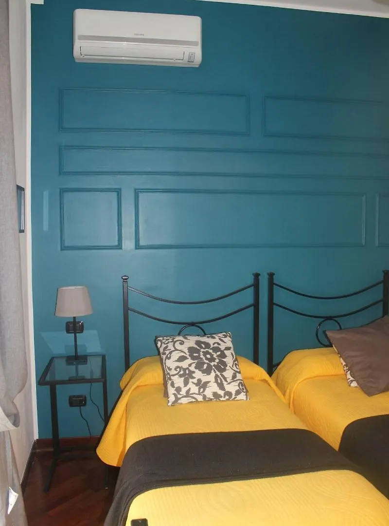 ** Bed & Breakfast Stasera A Casa Da M.E. Hotel Rome Italy