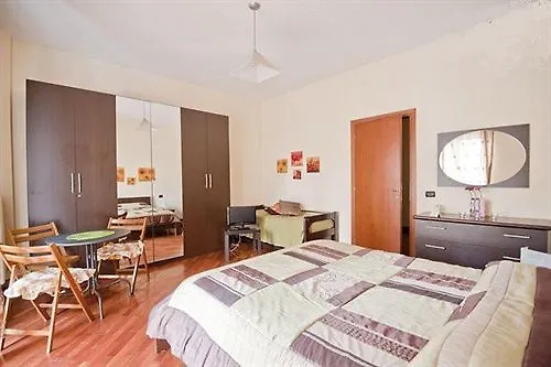 Bed & Breakfast Stasera A Casa Da M.E. Hotel Rome