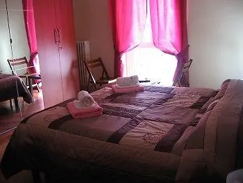 Bed & Breakfast Stasera A Casa Da M.E. Hotel Rome